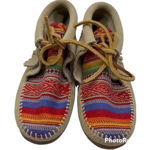 Minnetonka Girls 11 Ankle Boots Moccasin Blanket Native American Colorful Fringe